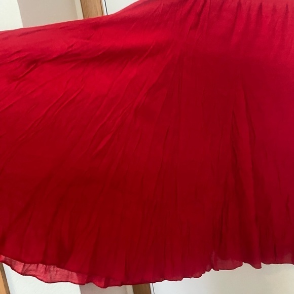 Westport 1x ladies, red crêpe, midi, length skirt - Picture 3 of 4
